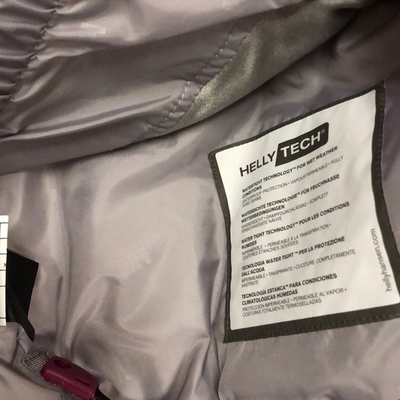 Helly Hansen ski jacket with removable vest - Picture 12 of 13